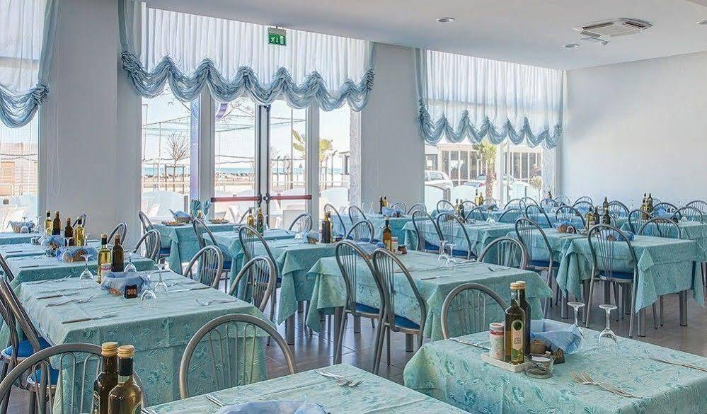 Hotel Platinum Rimini Esterno foto