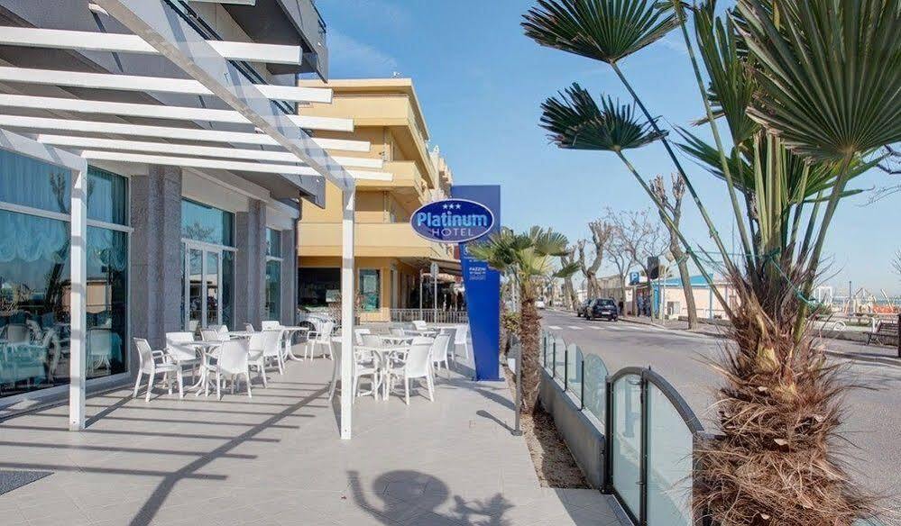 Hotel Platinum Rimini Esterno foto